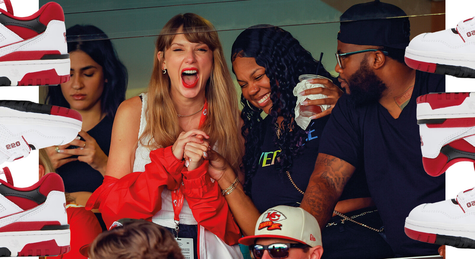 Taylor swift in publiek van wedstrijd lachend met vrienden rood een wit gekleed