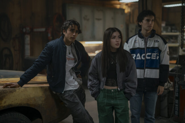 Michael Cimino, Melissa Collazo en Nicolas Cantu in de Prime Video-serie Motorheads