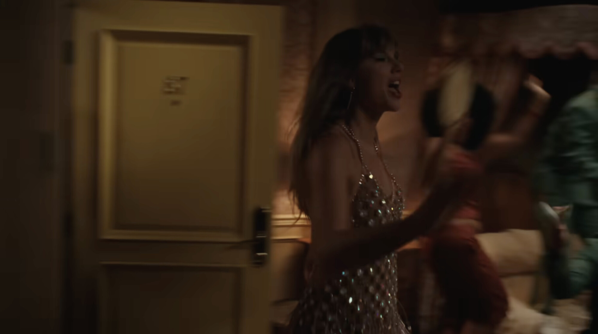 Still from The Fate of Ophelia musicvideo Taylor Swift