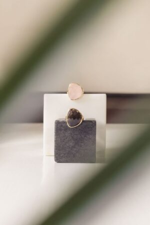 rings on a stand