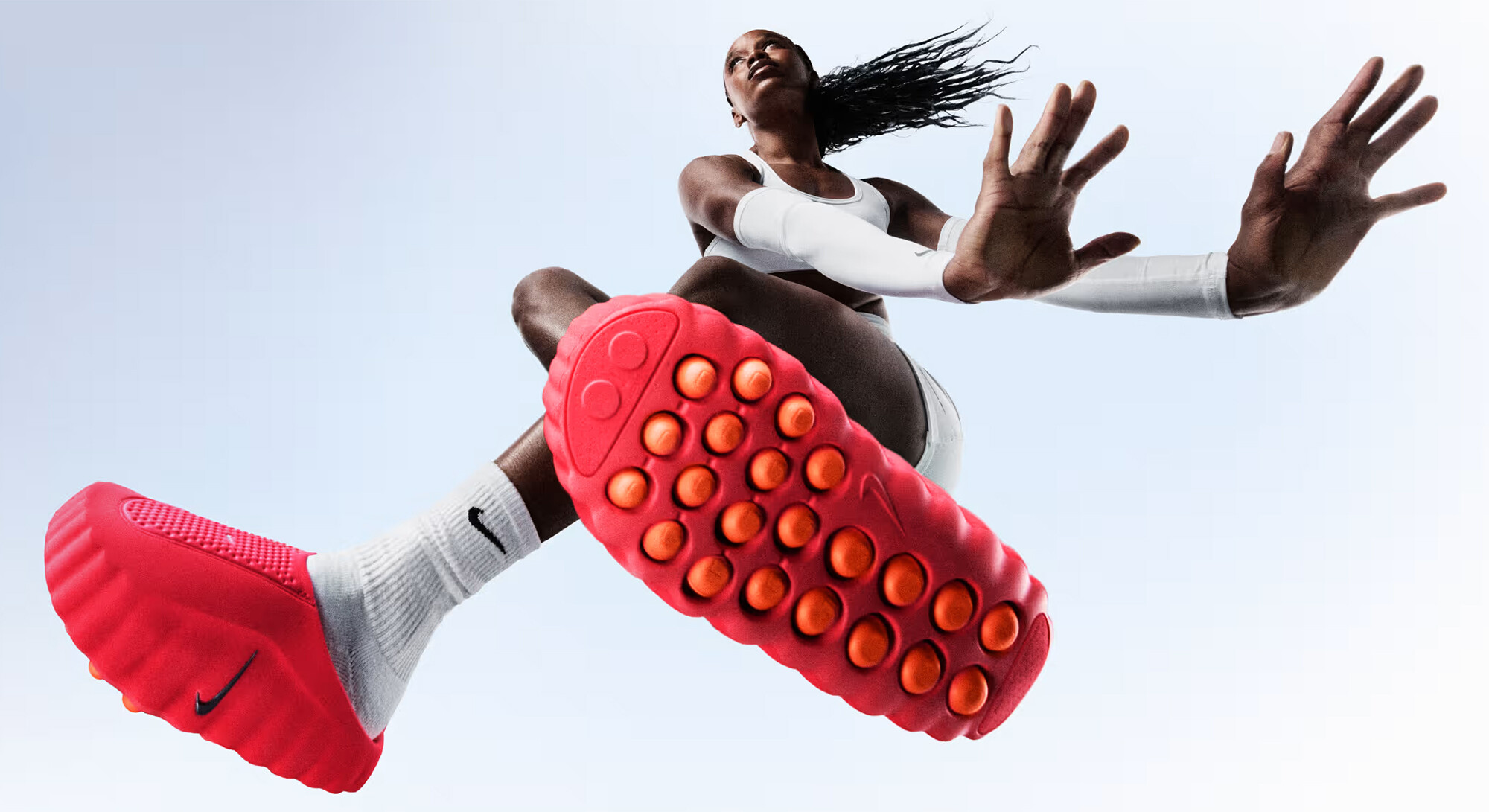 Deze bizarre Nike-muiltjes hebben 22 bewegende noppen