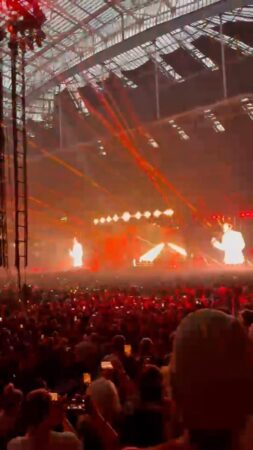 Bruno Mars sets the Johan Cruijff ArenA ablaze