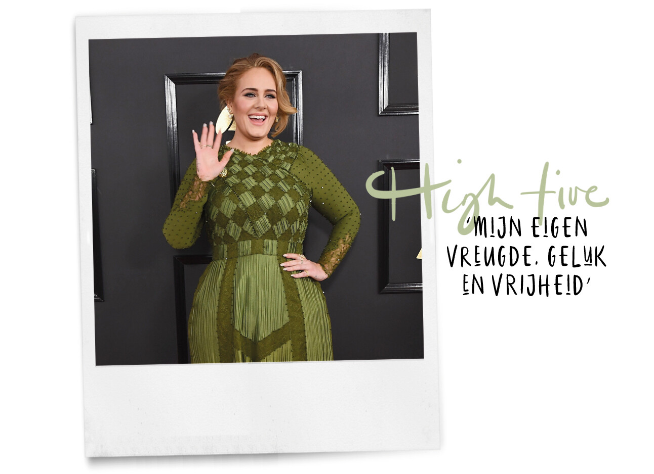 Adele op de rode loper in een groene jurk