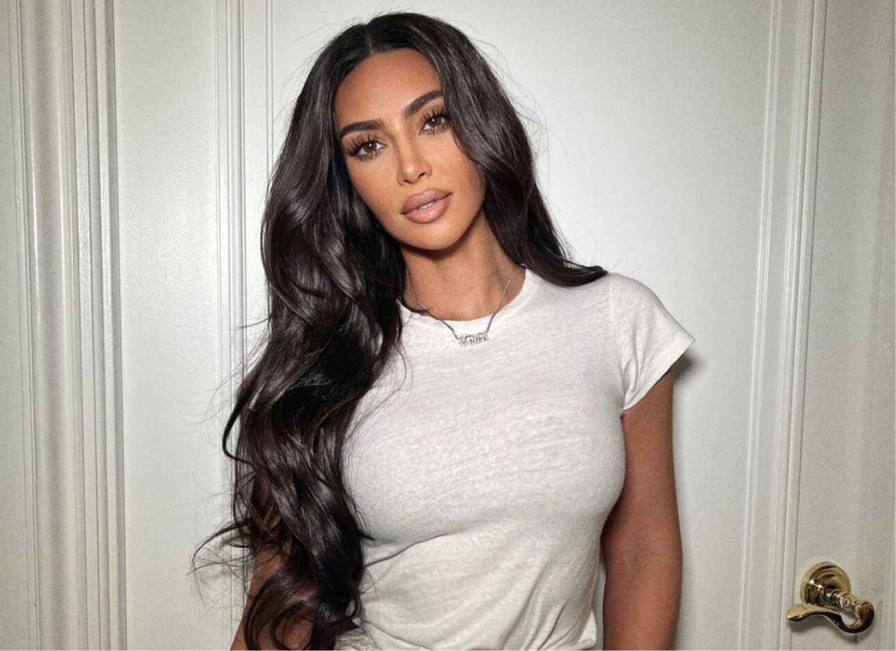 Kim Kardashian Photoshop fail