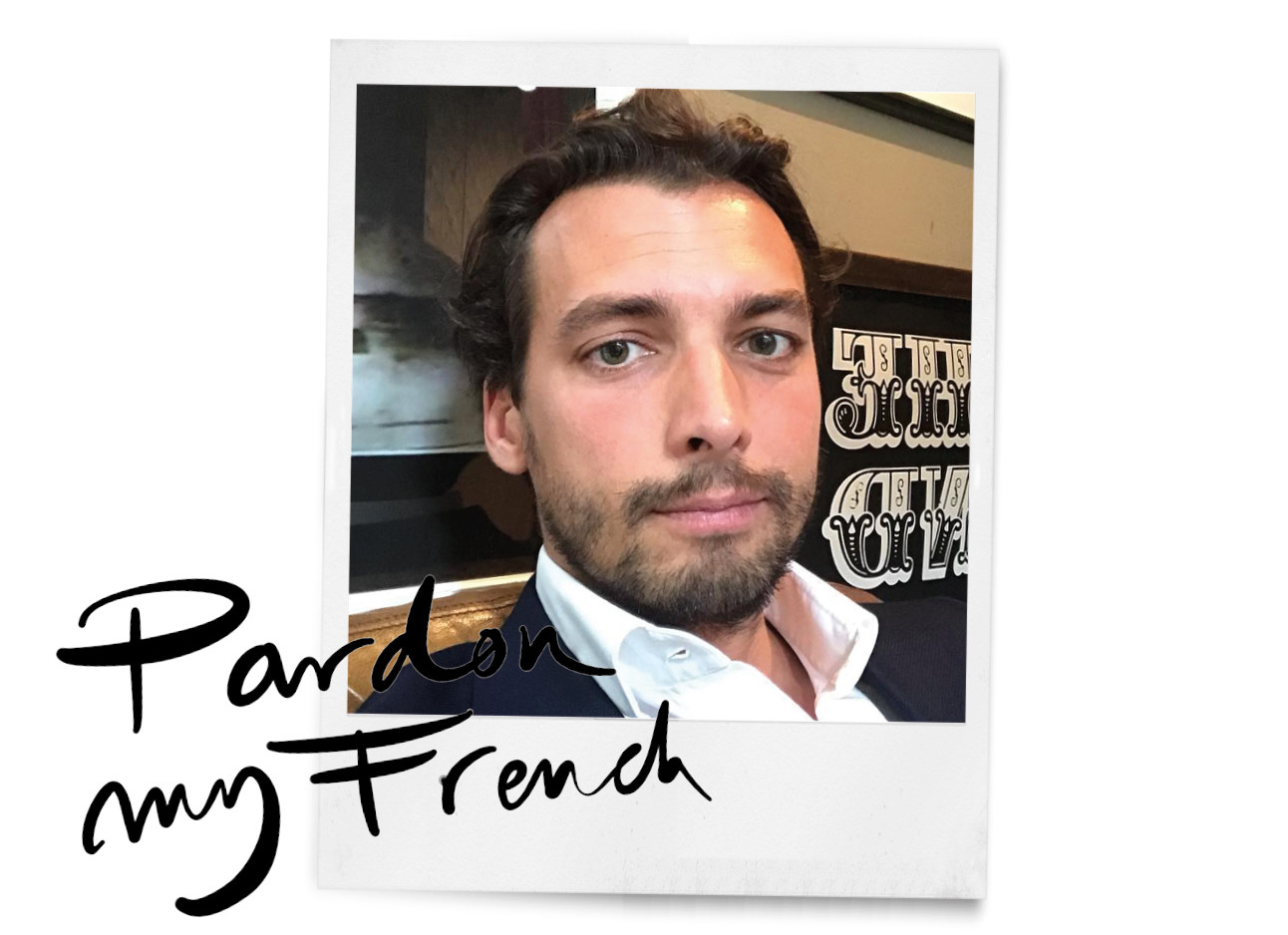 thierry baudet selfie witte blouse donker pak pardon my french